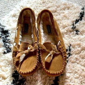 Tamarac moccasin slippers